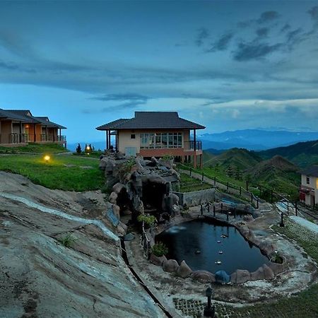 Dream World Resort Kundasang Екстер'єр фото